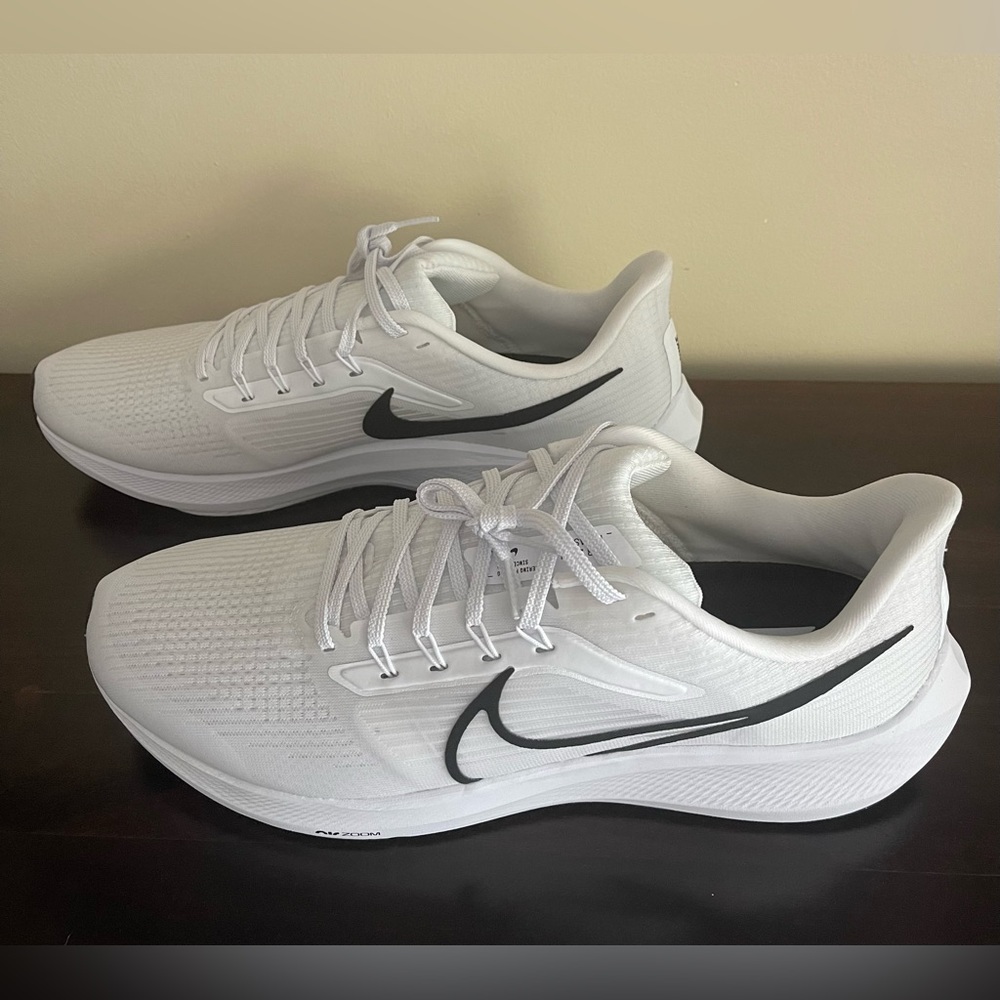 (Brand New) Nike Air Zoom Pegasus 39